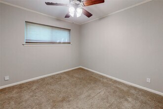 Building Photo - 5338 Creekbend Dr