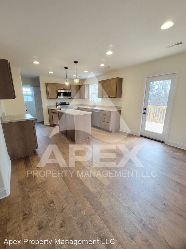 Building Photo - 4 br, 2.5 bath House - 8029 Poplar Grove Lane