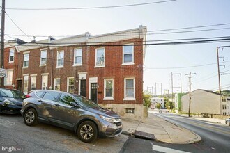 Building Photo - 100 Ripka St