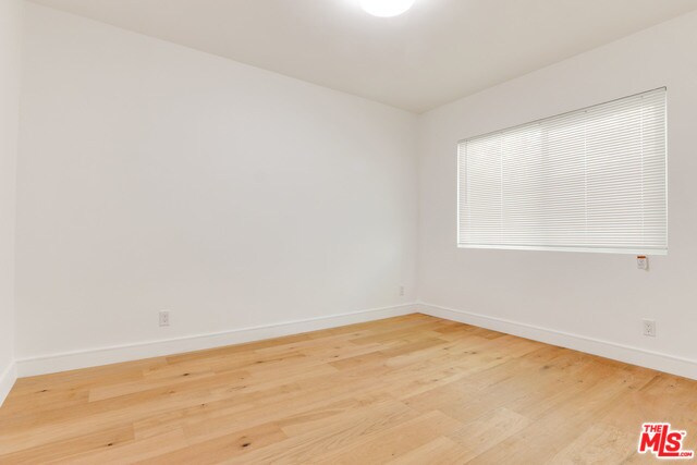 Foto del edificio - 1653 Redcliff St