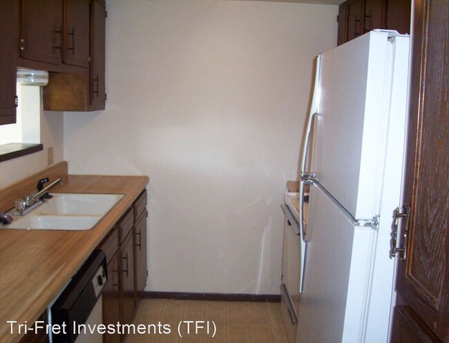 Foto del edificio - 3326-3343 S Fairway Ave