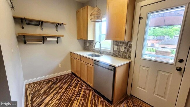 Building Photo - 2057 Druid Park Dr
