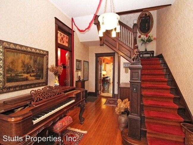 Building Photo - 6 br, 4.5 bath House - 200 Easterwood Street