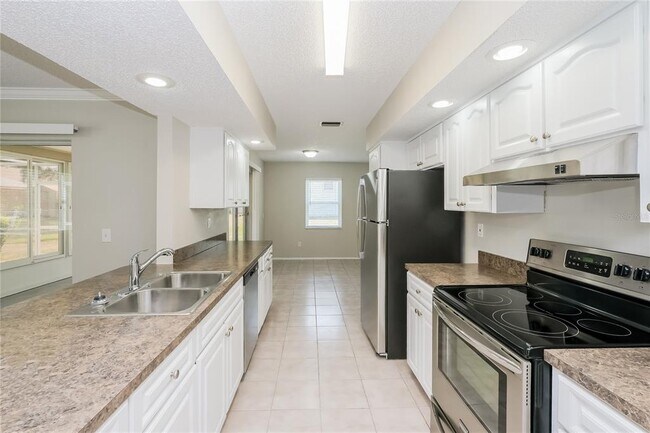 Foto del edificio - 1202 MacFarlane Ave