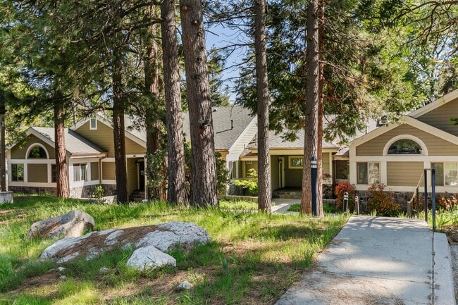 Building Photo - 27112 Sugar Pine Dr
