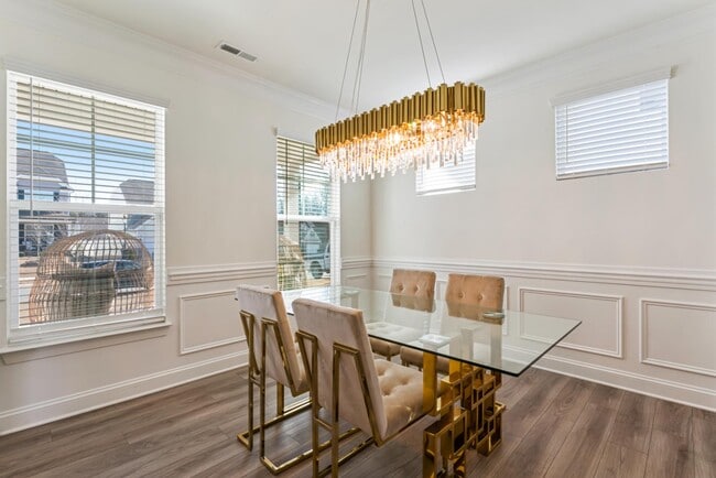 Building Photo - 116 Farrier Ln