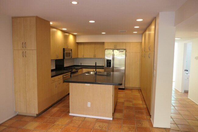 Foto del edificio - South Palm Springs, 3 bedroom condo, Long ...