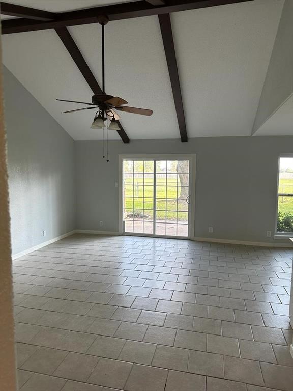 Foto del edificio - 1713 Redwood Cir