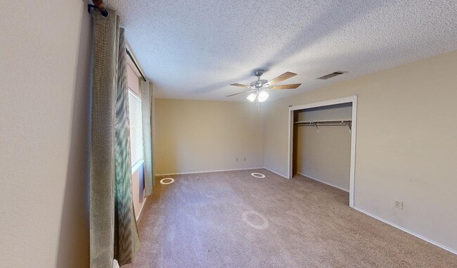 Foto del edificio - 8503 Columbia Falls Dr