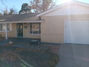 Building Photo - 7904 Cutler Ave NE