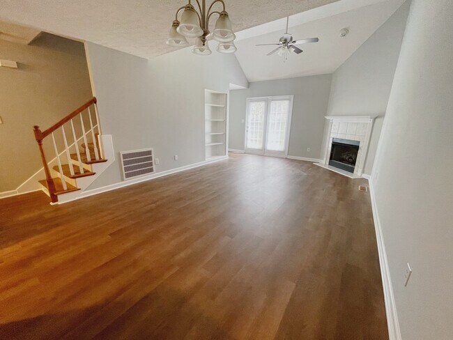 Foto del edificio - 954 Riverbend St