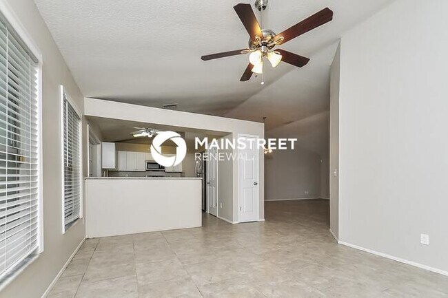 Building Photo - 3 Bedroom Pet-Friendly Home in Riverview, FL with Main Street Renewal