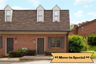 Building Photo - 5037 Top Cat Ct