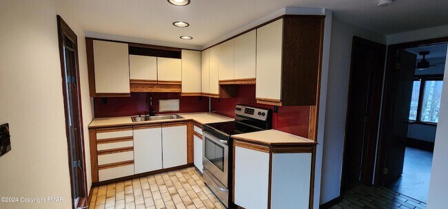 Foto del edificio - 1223 Weingartner Rd