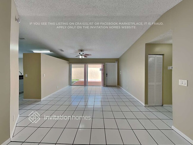 Building Photo - 16940 SW 142nd Pl