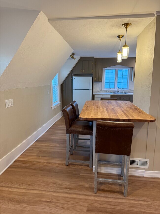 Foto del edificio - 60 Redington St