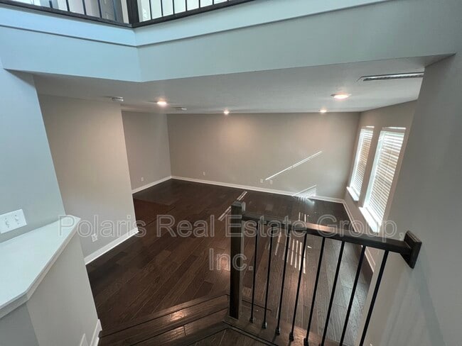 Building Photo - 329 Wakefield Way
