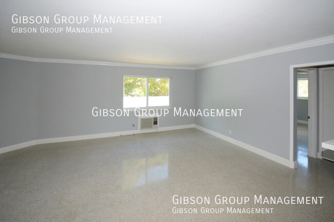 Photo - 806 NE 16th St Apartment