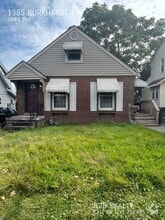 Building Photo - 1385 Burkhardt Ave