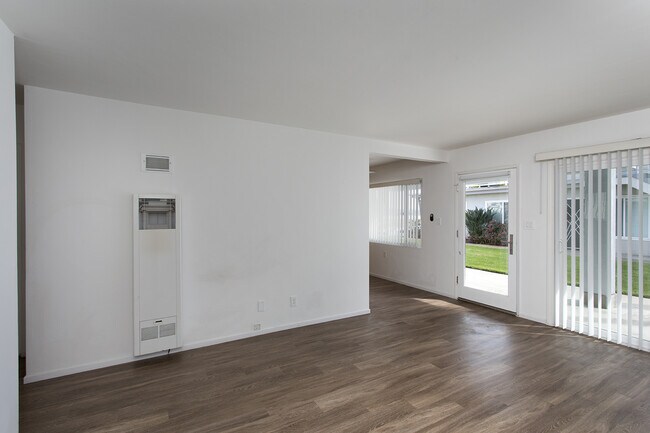 Building Photo - 4078 Crown Point Dr