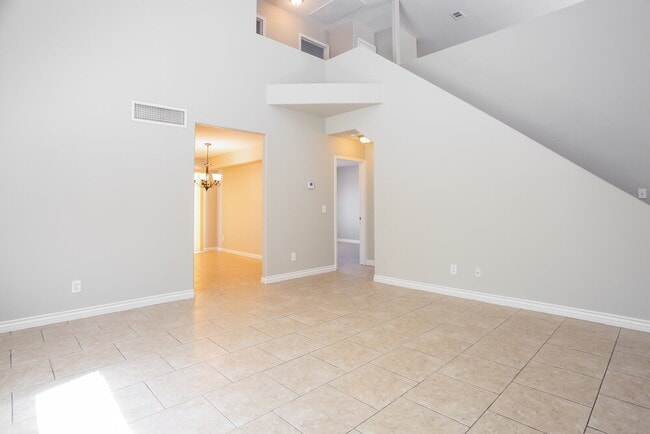 Building Photo - 7533 Hickory Hills Dr