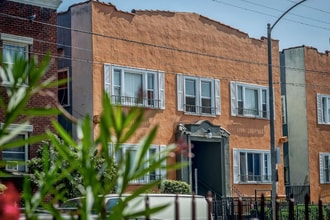 Building Photo - 410 N Coronado St