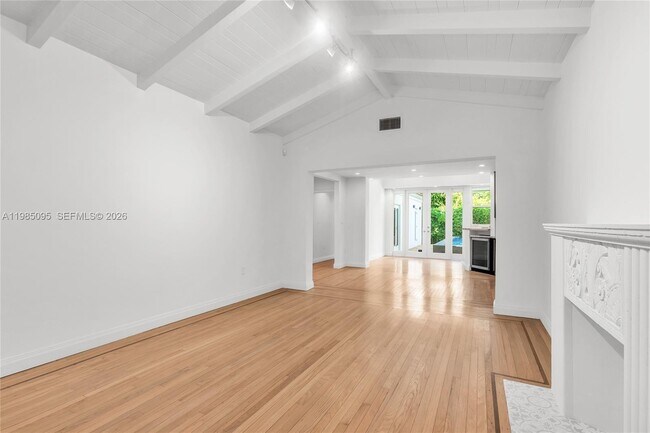 Foto del edificio - 776 NE 74th St