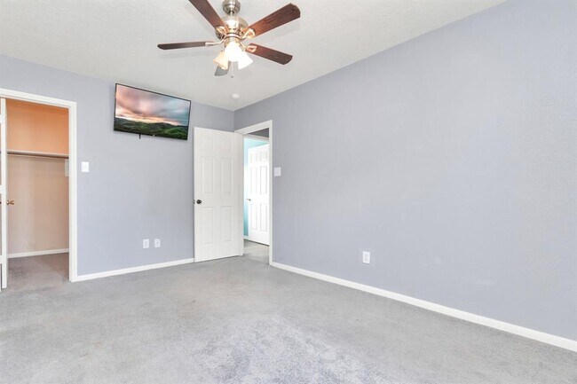 Building Photo - 718 Winter Pines Ct