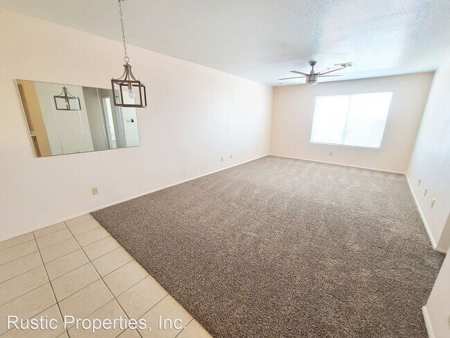 Building Photo - 2 br, 2 bath House - 2056 Mesquite #303