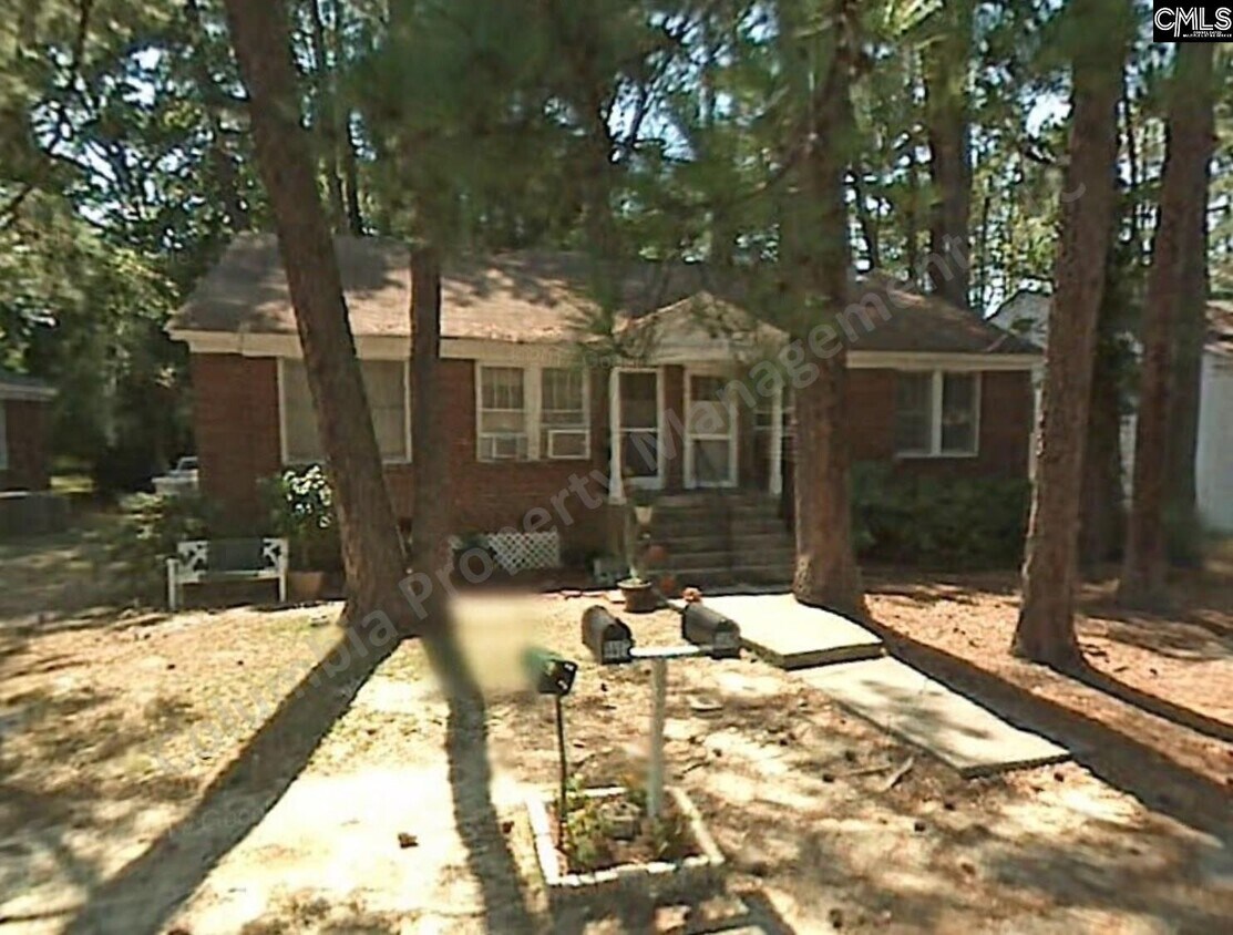 Primary Photo - 1417 McArthur Ave
