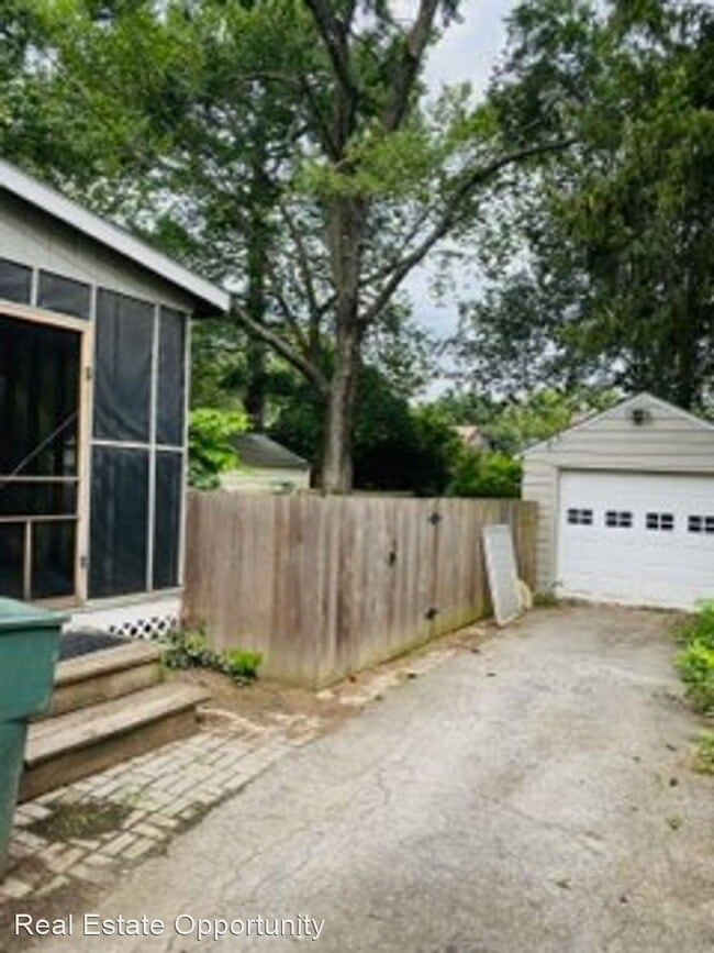 Building Photo - 2 br, 1 bath House - 126 Rathbone Ave