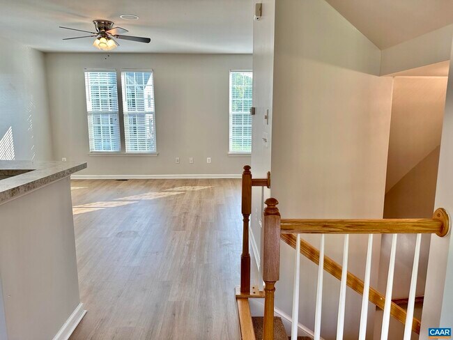 Building Photo - 2161 Whispering Hollow Ln