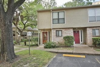 Building Photo - 5005 Georgi Ln