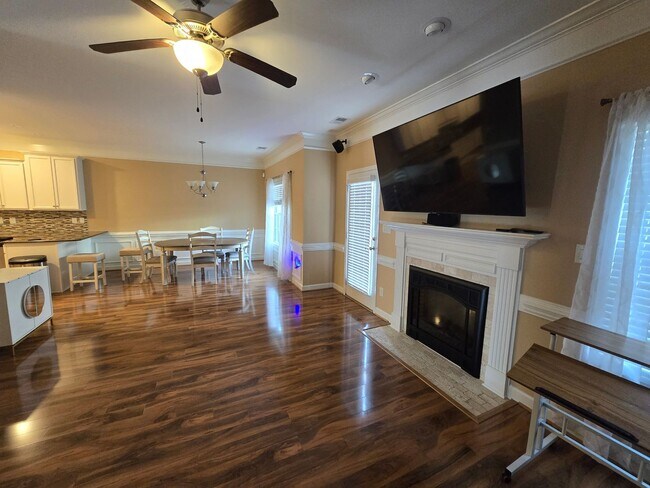 Foto del edificio - 5114 Chapel Ln