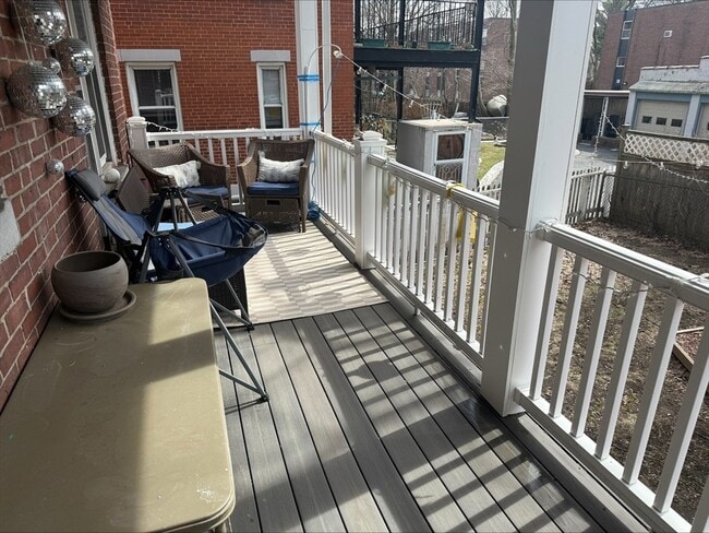 Building Photo - 29 Waverly St