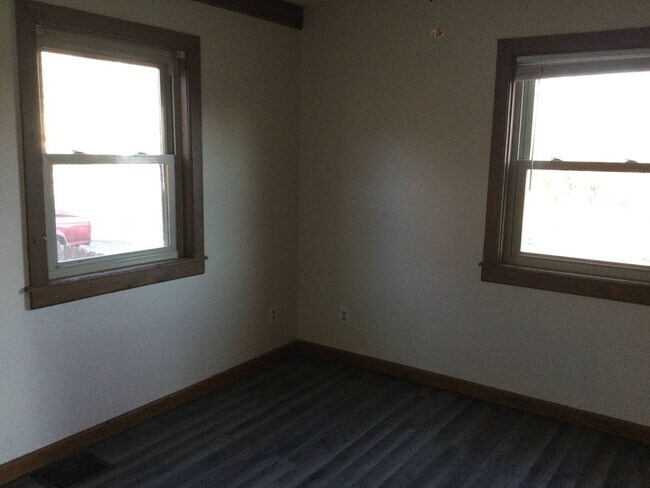 Building Photo - Charming 3-Bedroom Home with Back Deck & Central Air