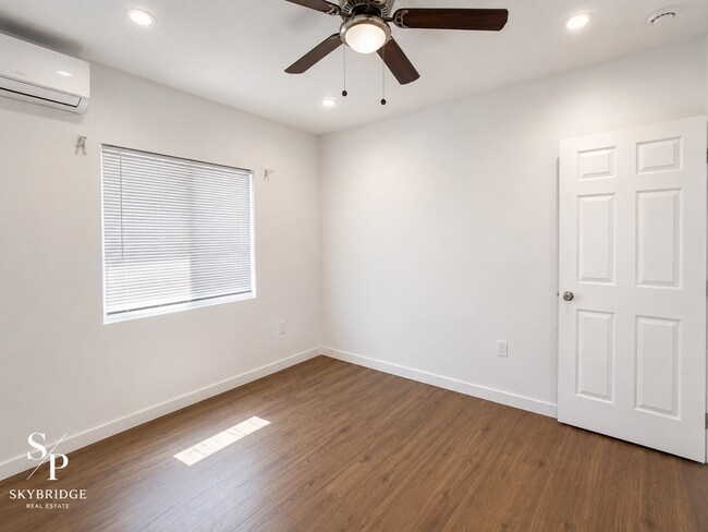 Foto del edificio - Charming 1-Bedroom ADU with Hardwood Floors – Downey Living at Its Best!