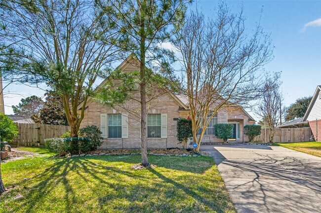 Foto del edificio - 15619 Winding Valley Dr