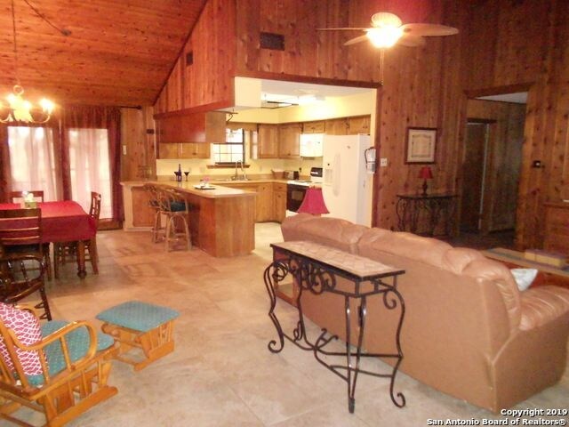 Building Photo - 1184 WHISPERING WATER