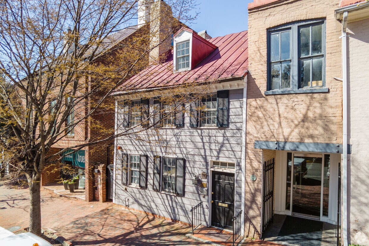 Primary Photo - Adams-Mason House