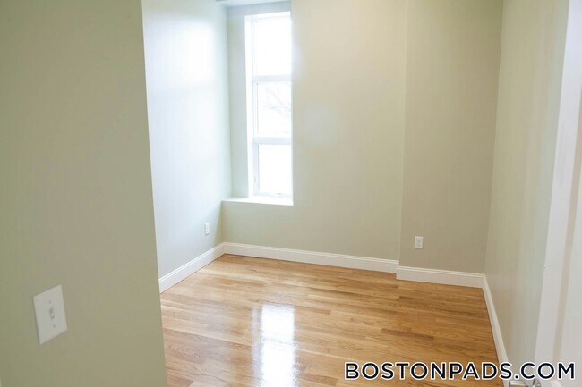 Foto del edificio - 409 Dudley St