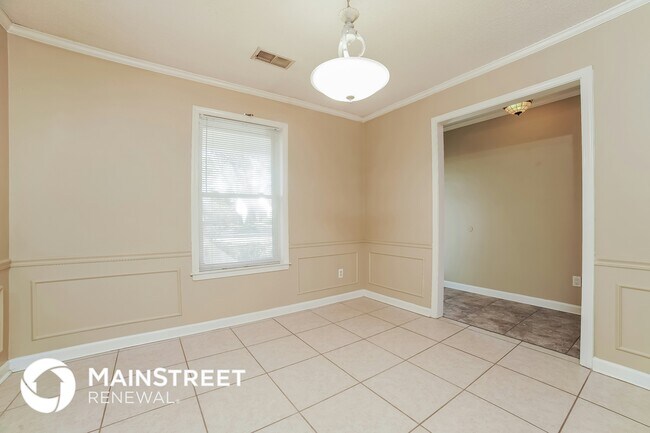 Foto del edificio - 6685 Blackthorn Dr