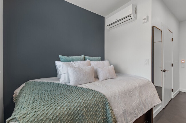 Interior Photo - RUTLEDGE FLATS APARTMENTS