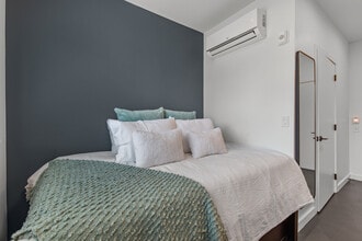 Interior Photo - RUTLEDGE FLATS APARTMENTS