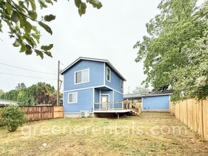 Building Photo - 526 S Main St