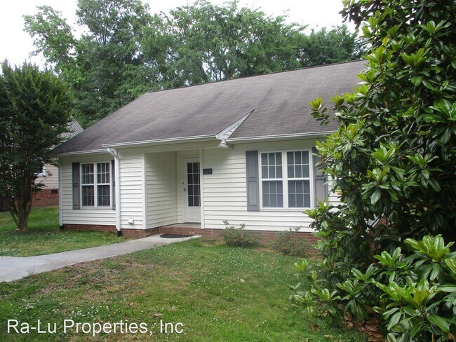 Building Photo - 3 br, 2 bath House - 428 Shady Brook Rd.
