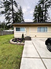 Building Photo - 9823 N Gate Rd SW