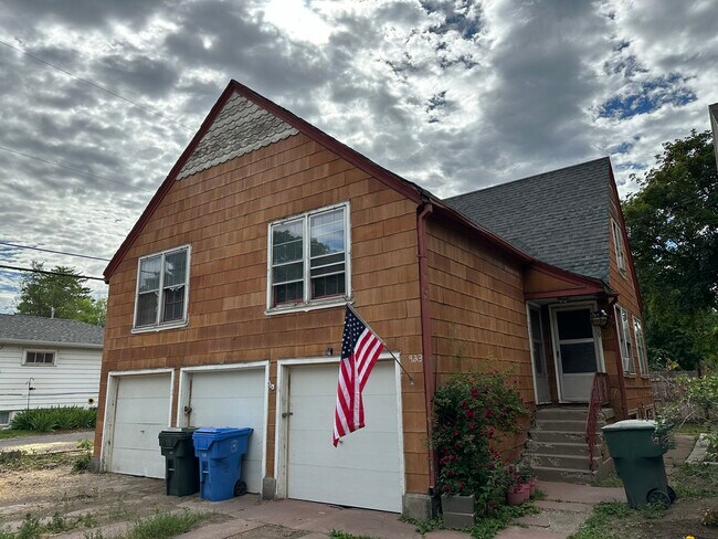 Foto del edificio - 923 E Whitman St