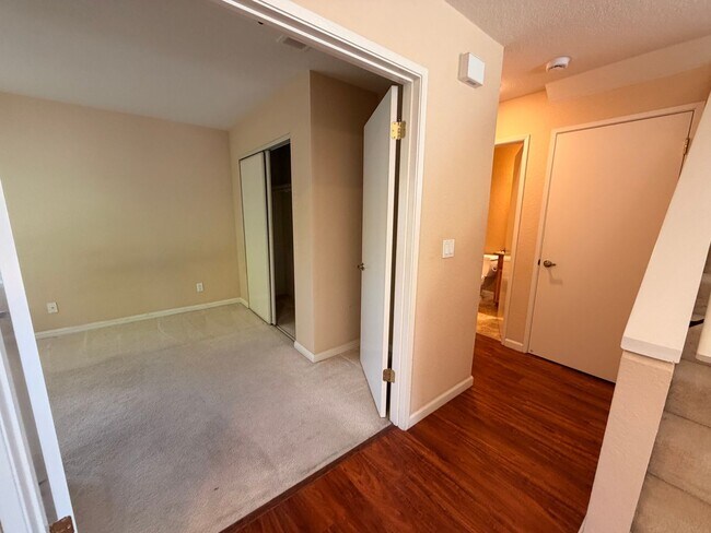 Building Photo - Beautiful Spacious Two Story Home in Pleasanton!