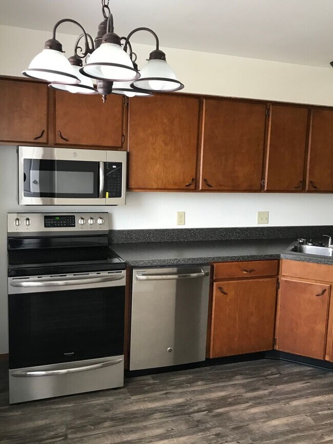 Foto del edificio - 734 Fairwood Dr